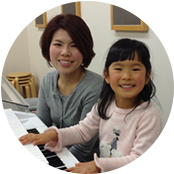 人の話をよく聞ける子にアピタ安城南センター　幼児科１年目（お客様の声）|安城市の女の子・男の子(幼児・子ども)向けヤマハ教室(塾,習い事)。カワイ,Kawai,カシオ,Yamahaなどのピアノ・エレクトン・キーボードの楽譜、鍵盤の悩みついてもご相談下さい。